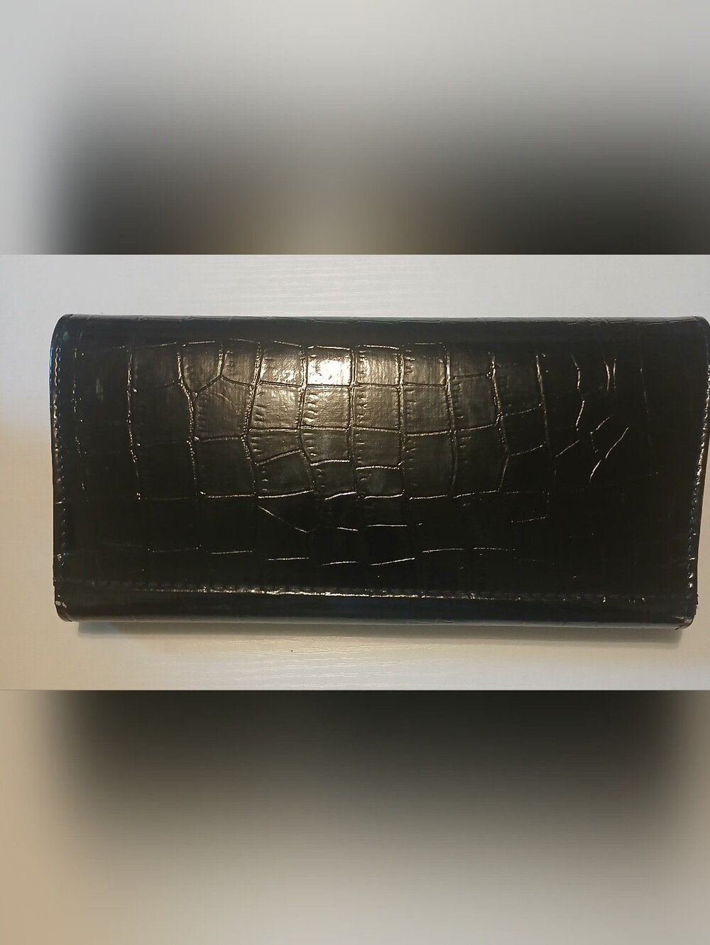Croc-Embossed Black Women's Wallet